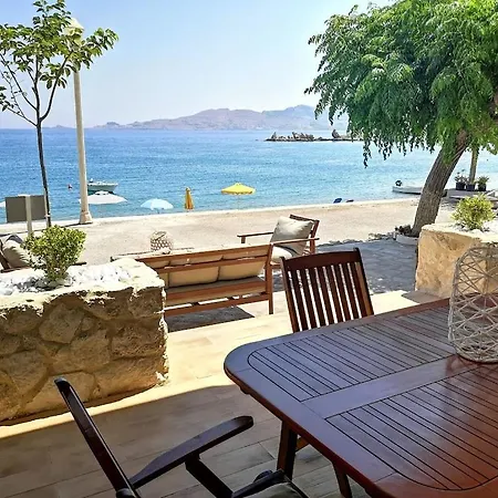 Comfortable Holiday Home In Charaki With Terrace Haraki