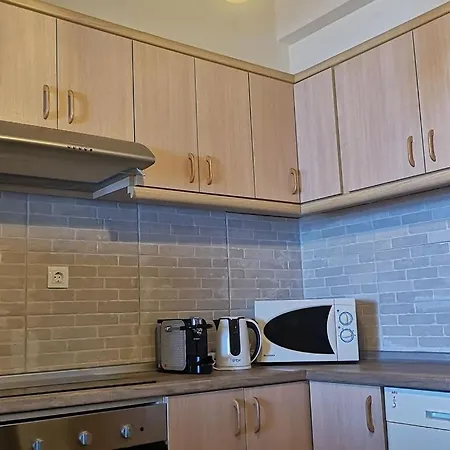 Comfortable Holiday Home In Charaki With Terrace Feriehus *