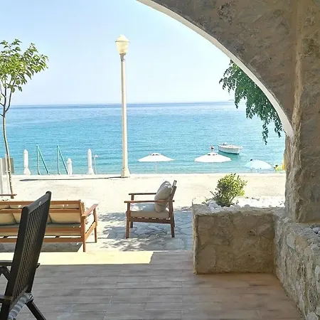 Feriehus Comfortable Holiday Home In Charaki With Terrace *
